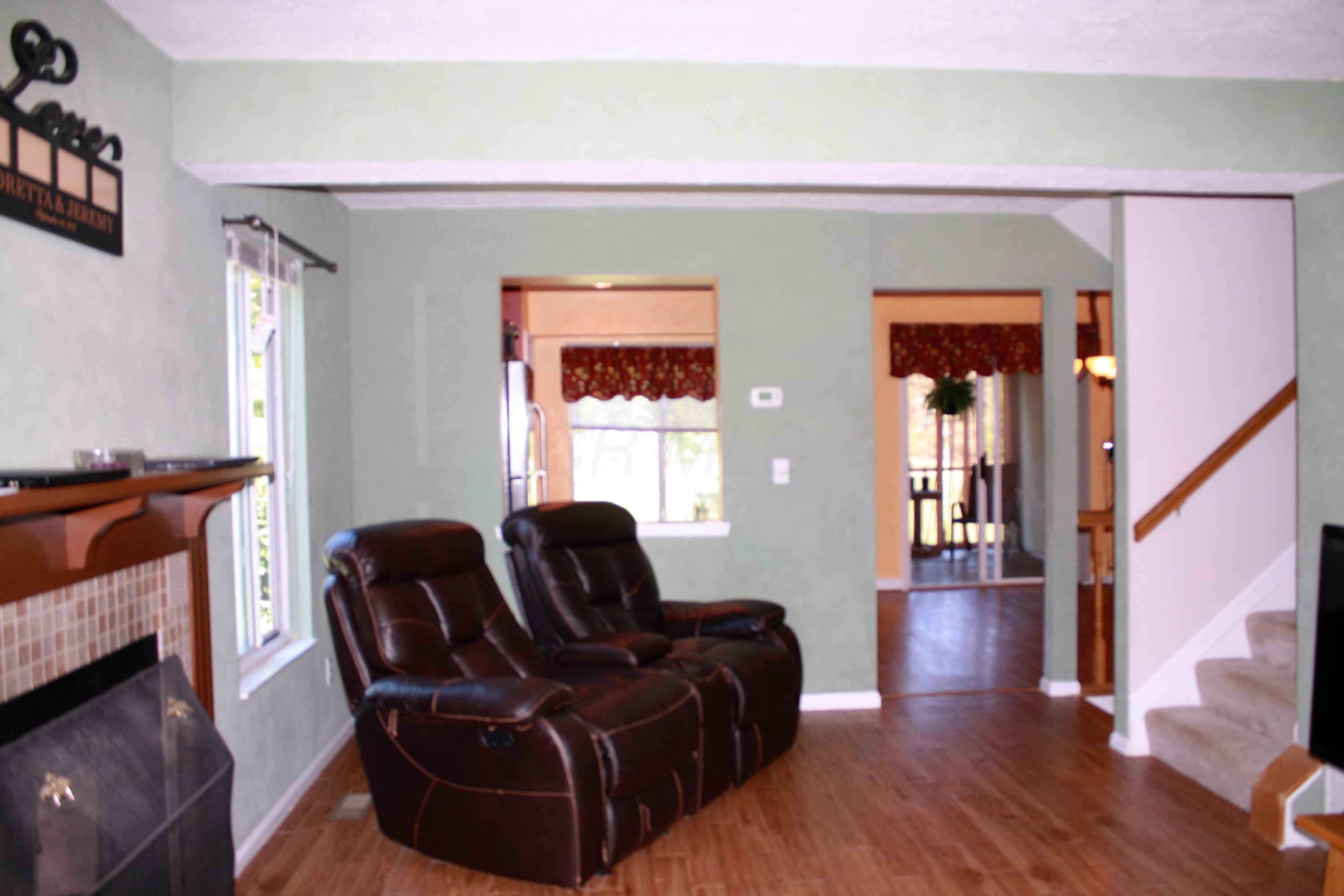 6922 Avery Road Dublin, OH 43017 - Photo 3 of 20 Gallery Image 3