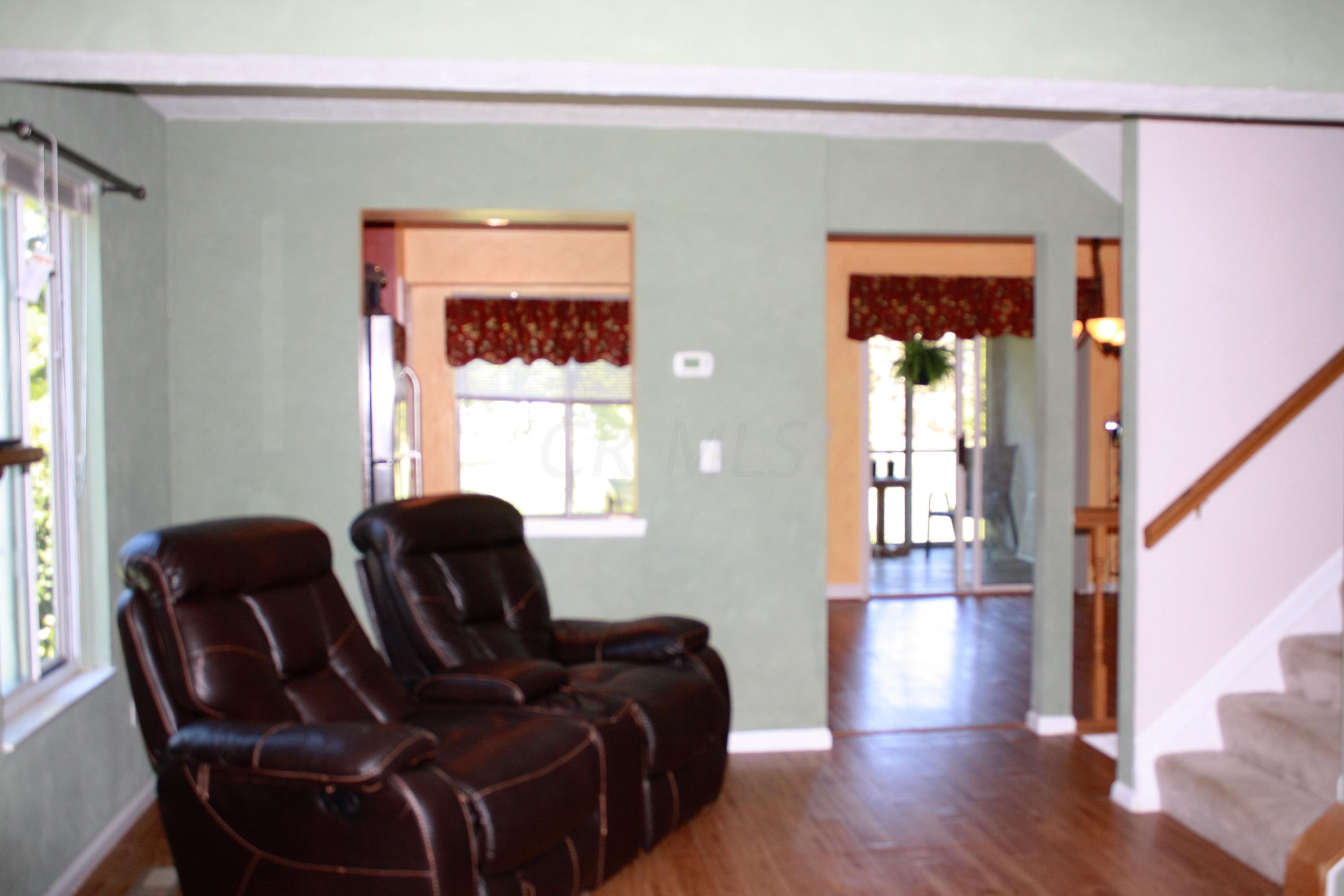 6922 Avery Road Dublin, OH 43017 - Photo 4 of 20 Gallery Image 4