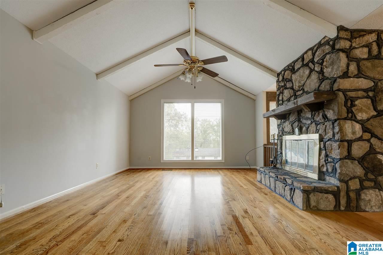 705 Colonial Drive Alabaster, AL 35007 - Photo 5 of 23
