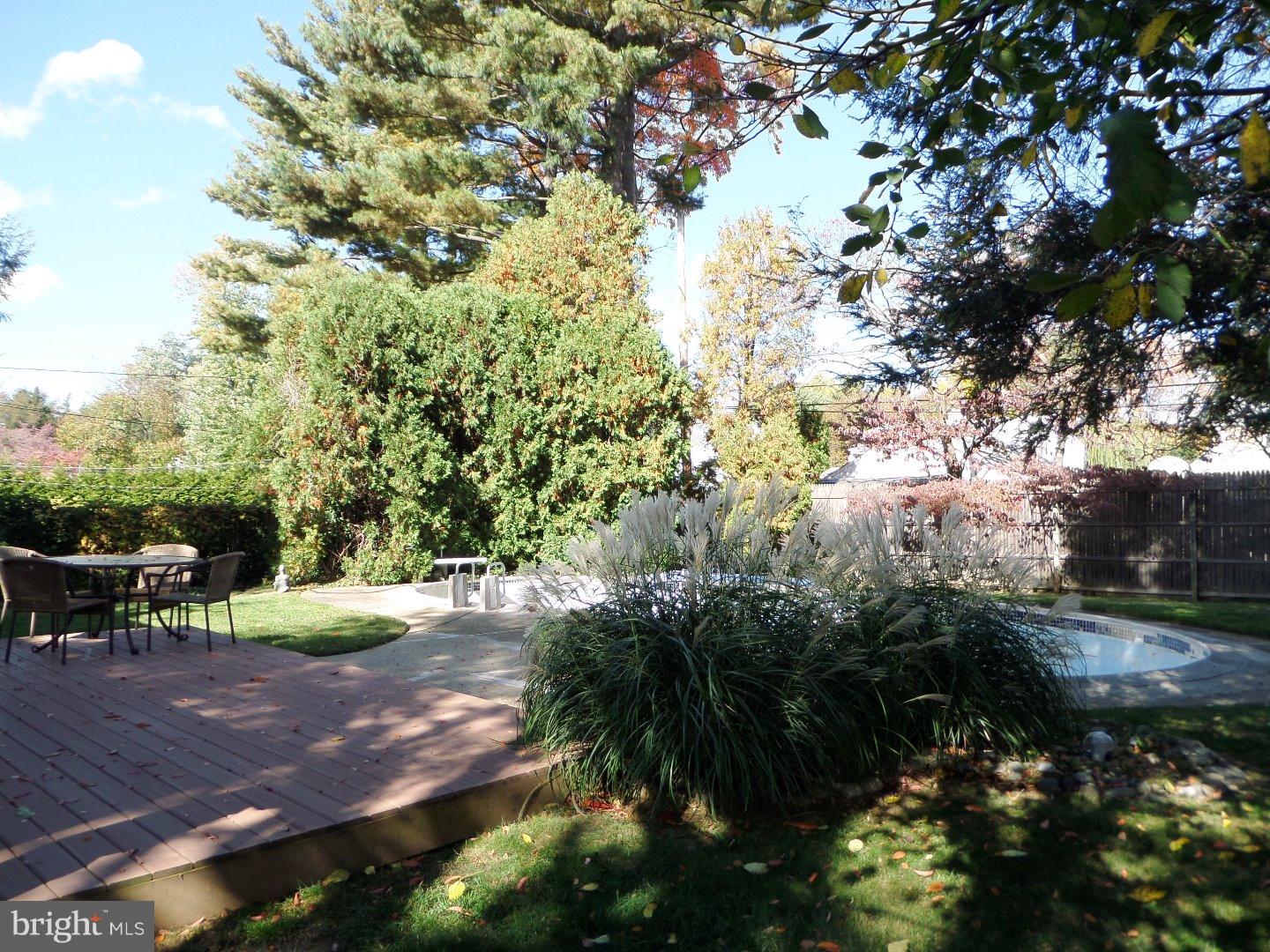 2019 Cross Road Glenside, PA 19038 - Photo 25 of 25 Back Yard