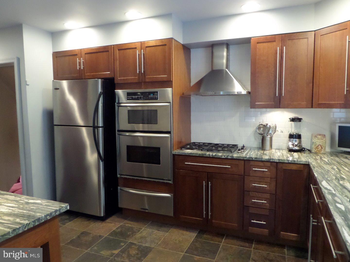 2019 Cross Road Glenside, PA 19038 - Photo 9 of 25 Kitchen