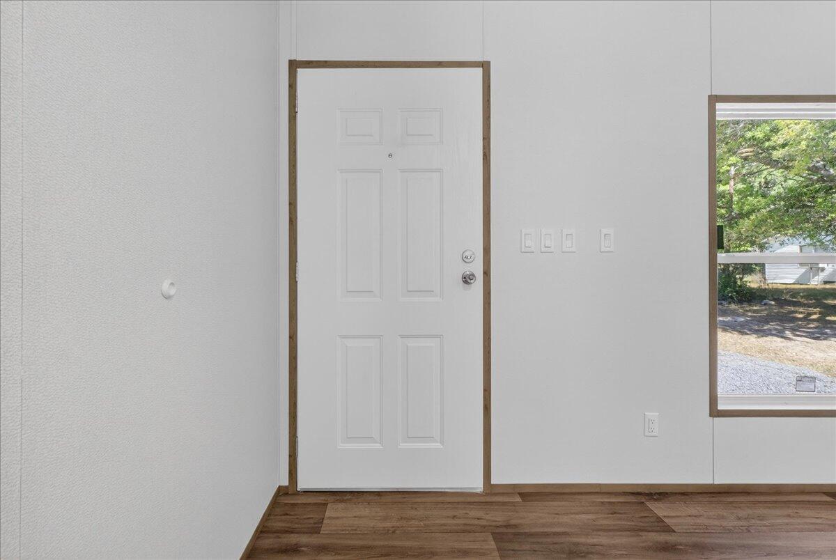 348 Plowground Road Cross, SC 29436 - Photo 7 of 46 07-Taylor Ragusett - DSC01864