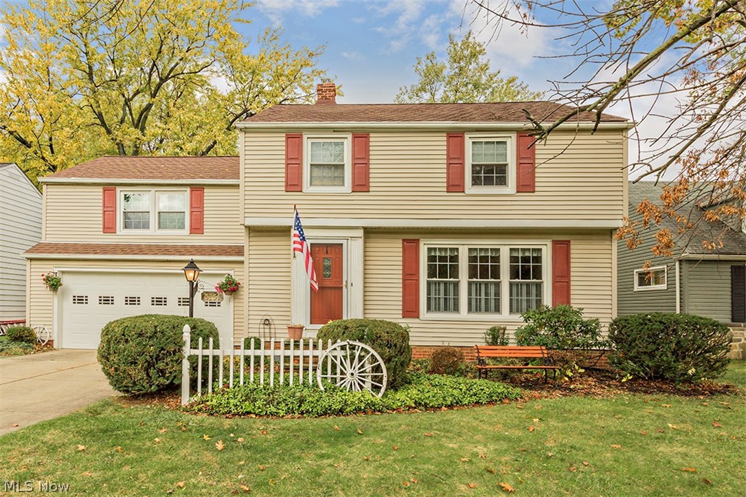 5251 East Farnhurst Road Cleveland, OH 44124 - Photo 2 of 32