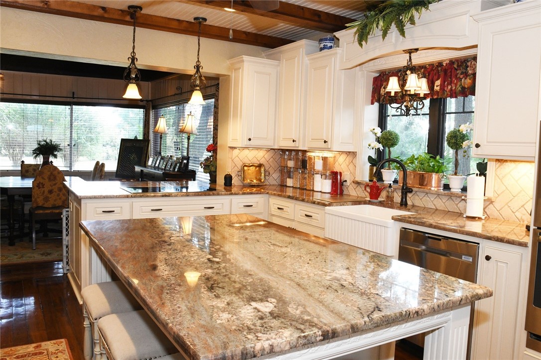 1747 Highway 84 Mexia, TX 76667 - Photo 11 of 72