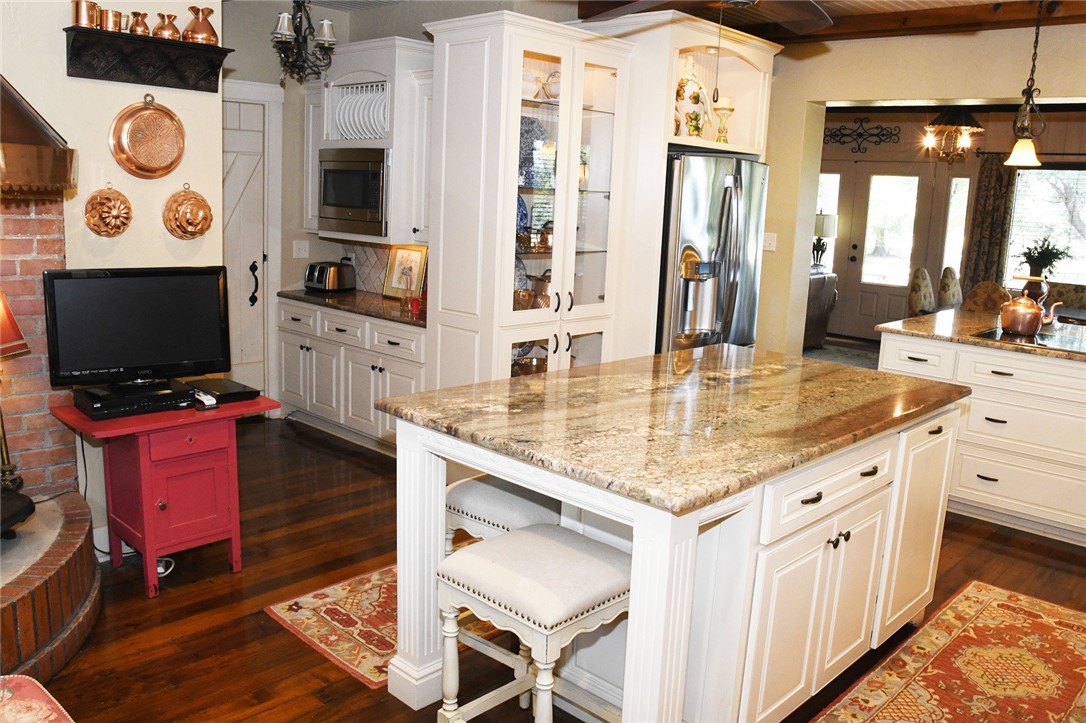 1747 Highway 84 Mexia, TX 76667 - Photo 12 of 72