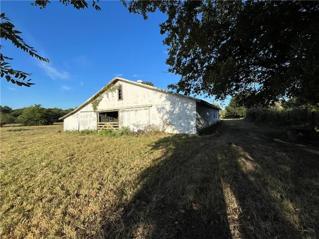 $2,950,000 | 1747 Highway 84, Mexia, TX 76667