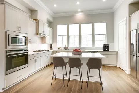 $639,900 | 5469 Patterson Court, Irving, TX 75039