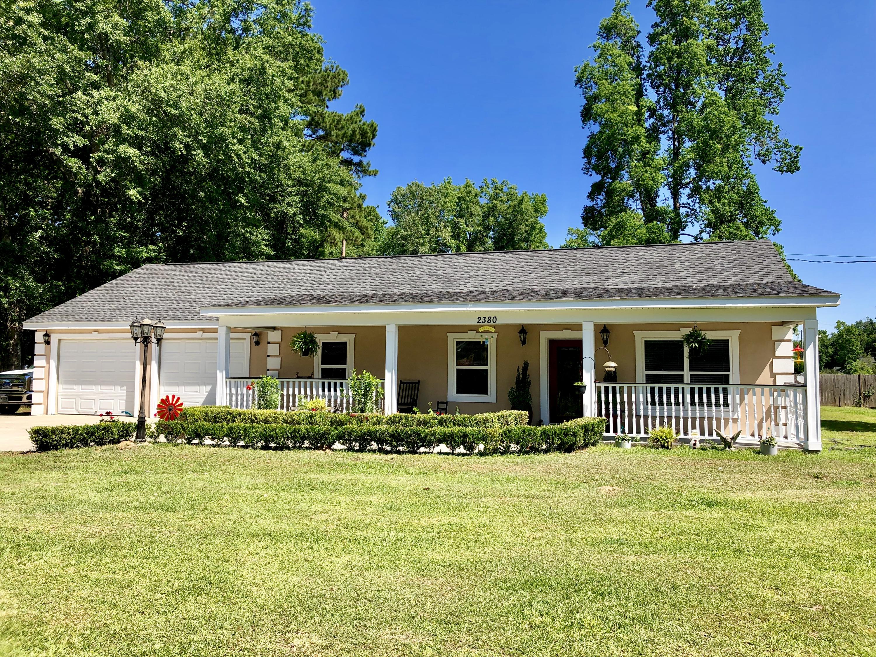 2380 Otranto Road North Charleston, SC 29406 - Photo 2 of 36 BFBDBD14-AD43-491B-AE0D-5D4409D6F7C3