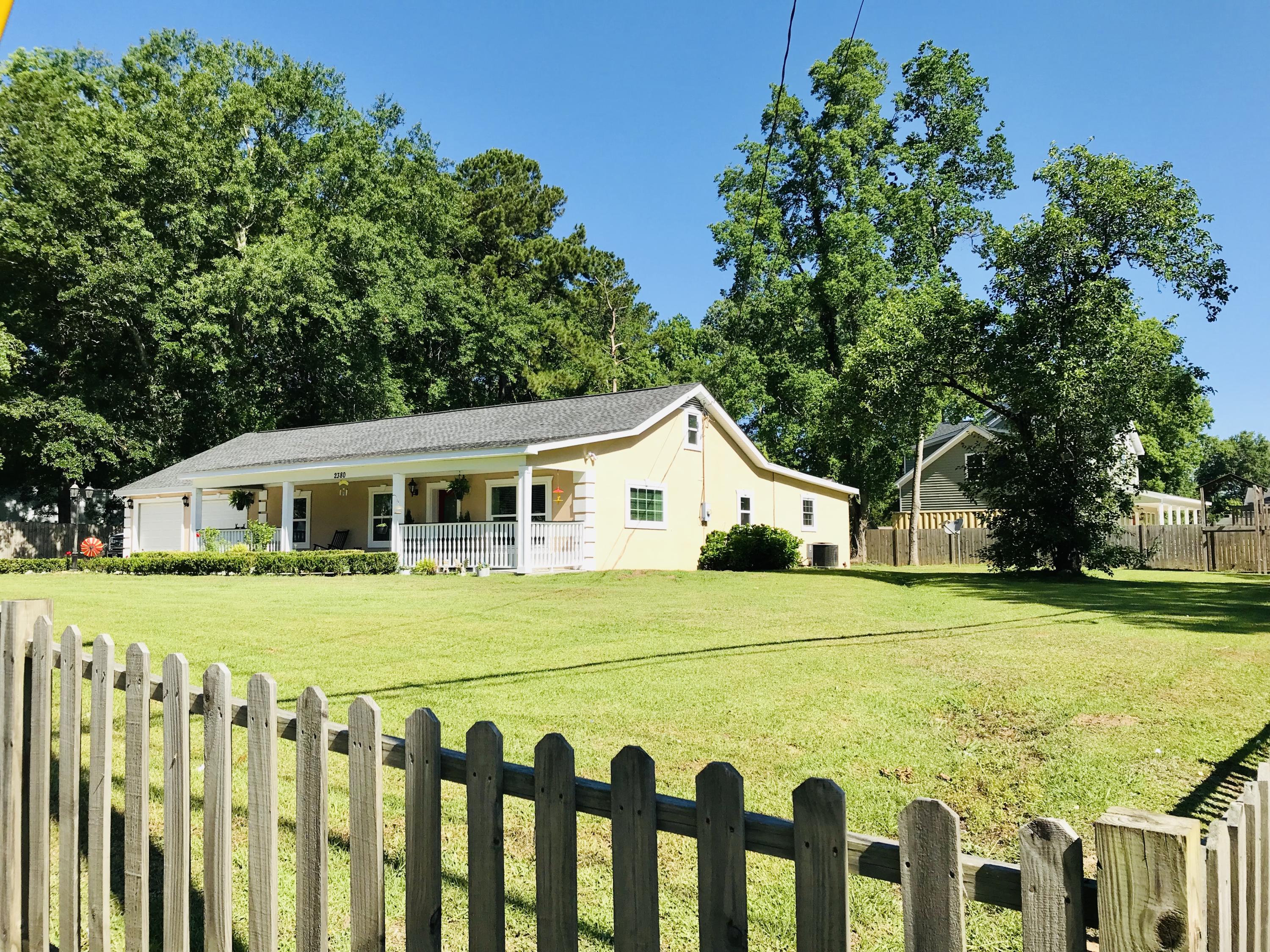 2380 Otranto Road North Charleston, SC 29406 - Photo 32 of 36 F050E0DB-5EB1-4AD6-8BBB-FDD0E480F09A