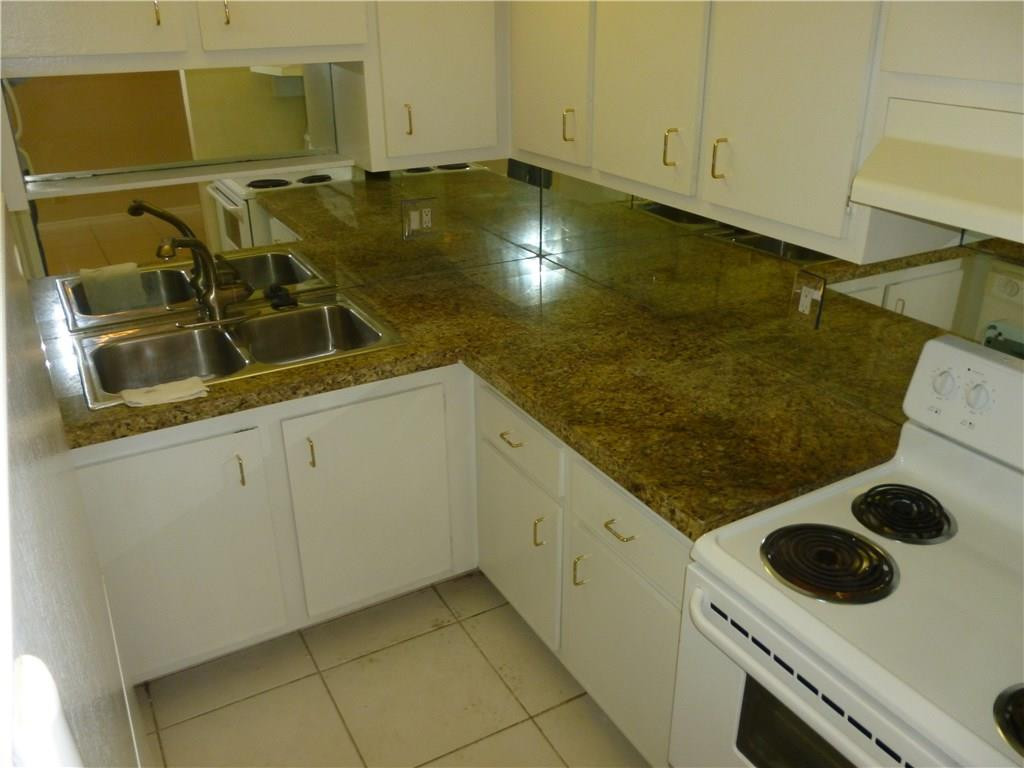 2131 Northeast 41st Street, Unit 107 Lighthouse Point, FL 33064 - Photo 13 of 18