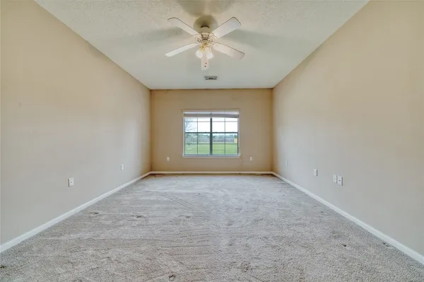 $2,000 | 770 Hunt Road, Unit 314, Baytown, TX 77521
