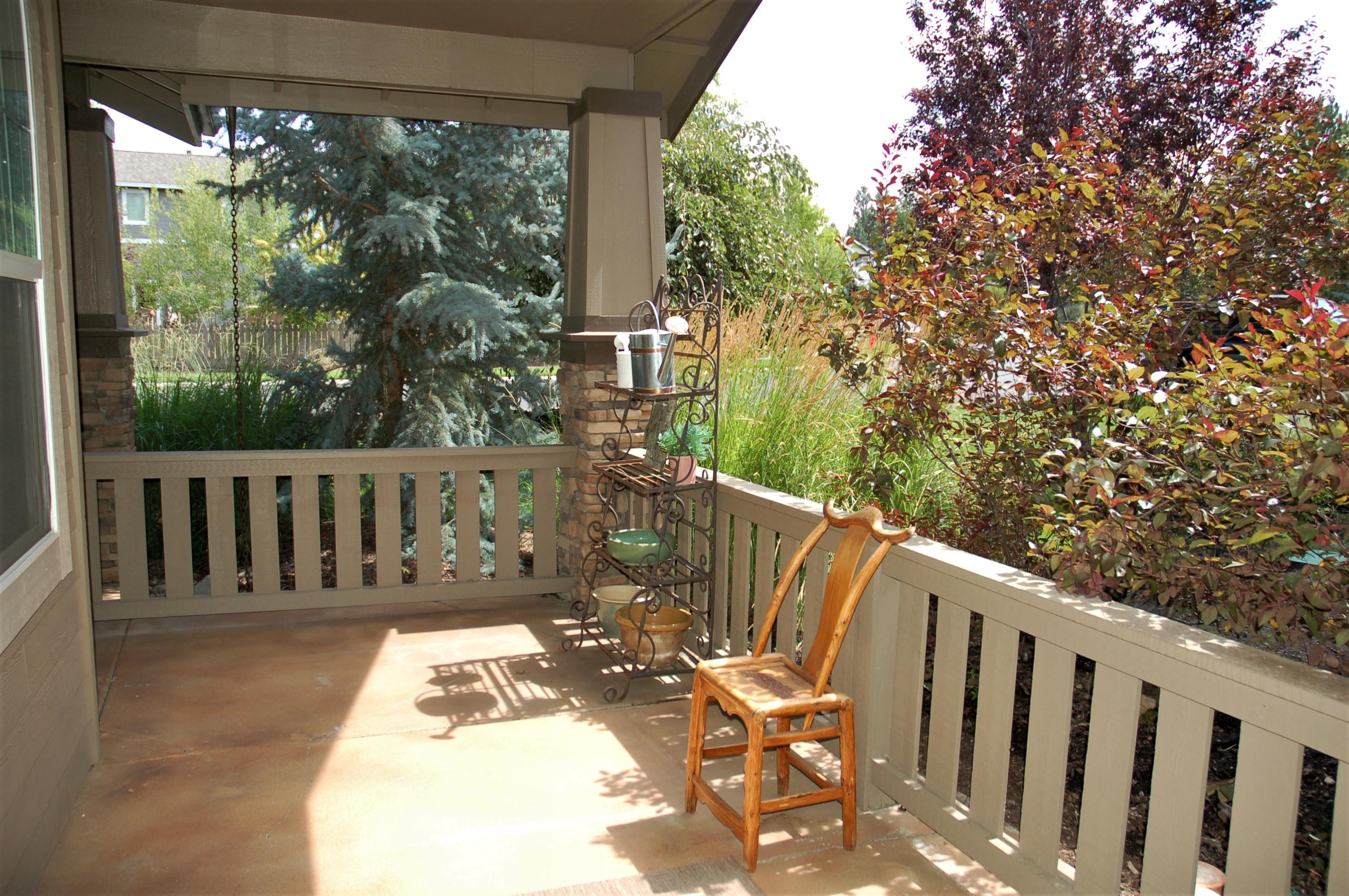 19505 Blue Lake Loop Bend, OR 97702 - Photo 5 of 41 Blue L - 4