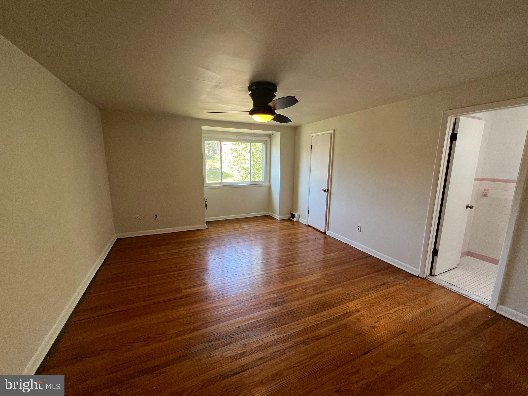 4004 Gideon Road Brookhaven, PA 19015 - Photo 9 of 18 Gallery Image 9