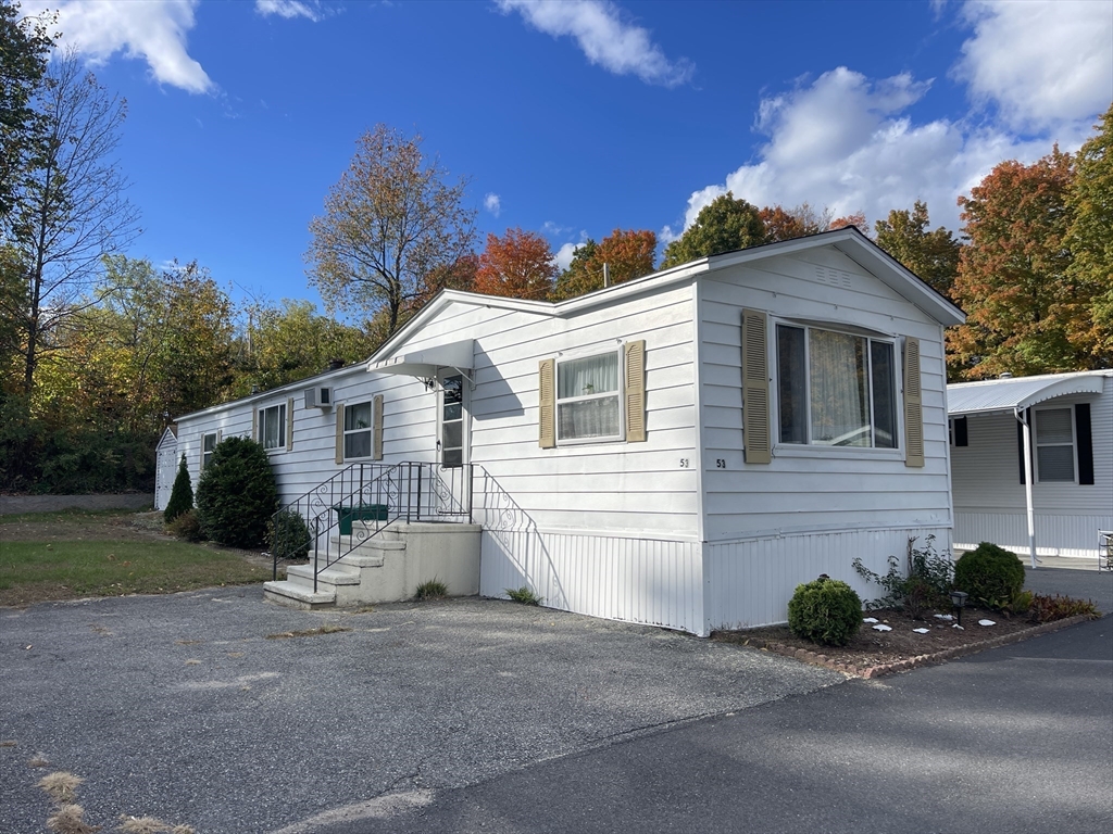 83 Clark Road, Unit L53 Shirley, MA 01464 - Photo 2 of 21 Gallery Image 2