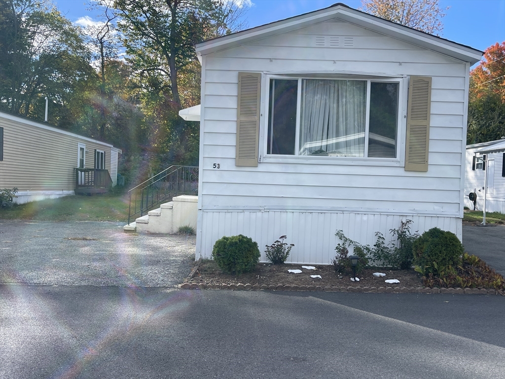 83 Clark Road, Unit L53 Shirley, MA 01464 - Photo 4 of 21 Gallery Image 4