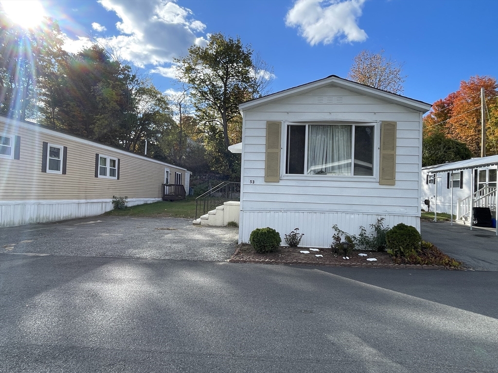 83 Clark Road, Unit L53 Shirley, MA 01464 - Photo 5 of 21 Gallery Image 5