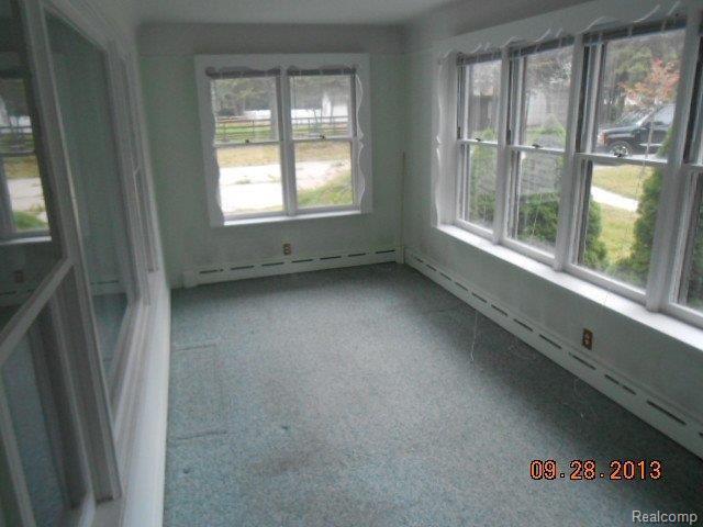 23491 Berg Road Southfield, MI 48033 - Photo 10 of 18 015.JPG