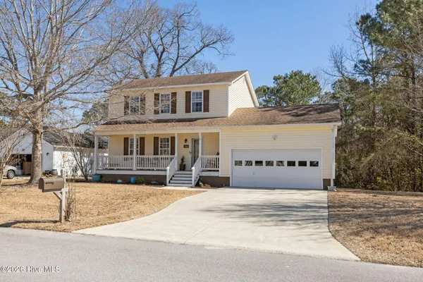 $325,000 | 216 Marsh Hen Court, Swansboro, NC 28584