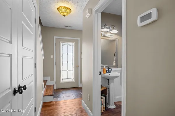 $325,000 | 216 Marsh Hen Court, Swansboro, NC 28584