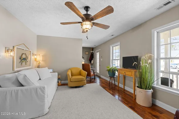 $325,000 | 216 Marsh Hen Court, Swansboro, NC 28584