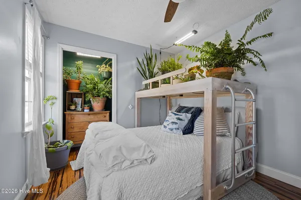 $325,000 | 216 Marsh Hen Court, Swansboro, NC 28584