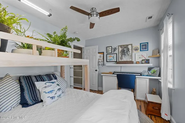 $325,000 | 216 Marsh Hen Court, Swansboro, NC 28584