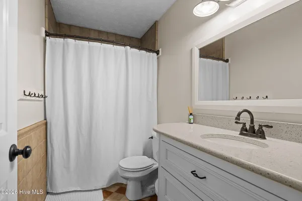 $325,000 | 216 Marsh Hen Court, Swansboro, NC 28584