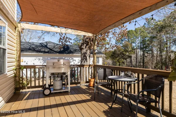 $325,000 | 216 Marsh Hen Court, Swansboro, NC 28584