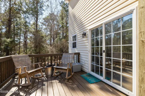 $325,000 | 216 Marsh Hen Court, Swansboro, NC 28584
