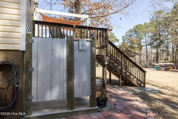 $325,000 | 216 Marsh Hen Court, Swansboro, NC 28584