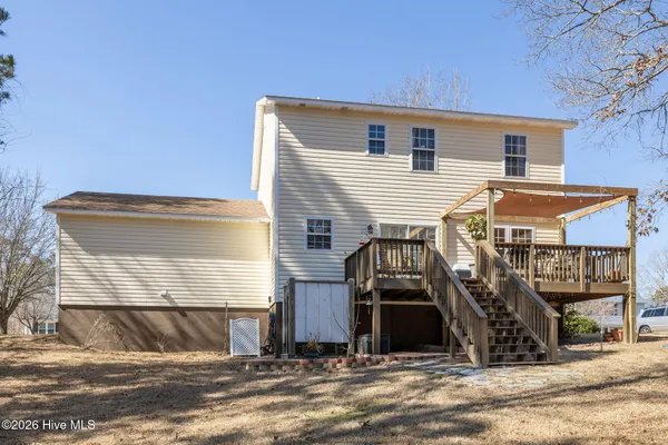 $325,000 | 216 Marsh Hen Court, Swansboro, NC 28584