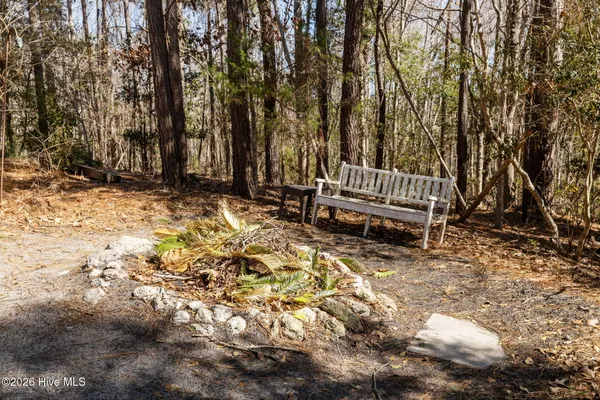 $325,000 | 216 Marsh Hen Court, Swansboro, NC 28584