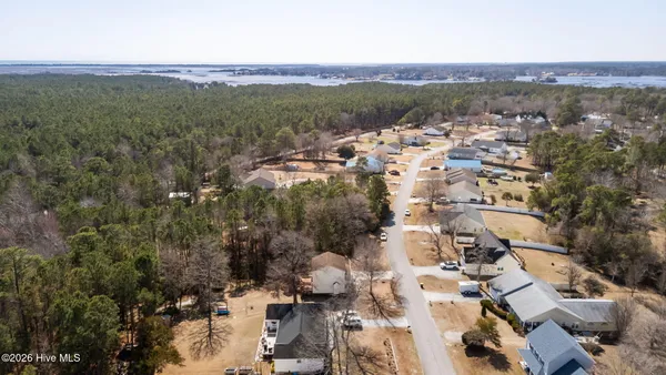 $325,000 | 216 Marsh Hen Court, Swansboro, NC 28584