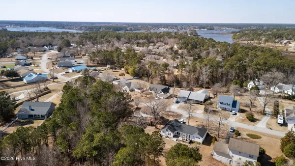 $325,000 | 216 Marsh Hen Court, Swansboro, NC 28584
