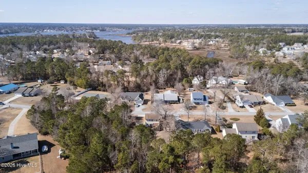 $325,000 | 216 Marsh Hen Court, Swansboro, NC 28584