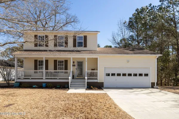 $325,000 | 216 Marsh Hen Court, Swansboro, NC 28584