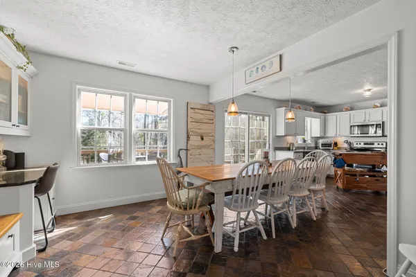 $325,000 | 216 Marsh Hen Court, Swansboro, NC 28584