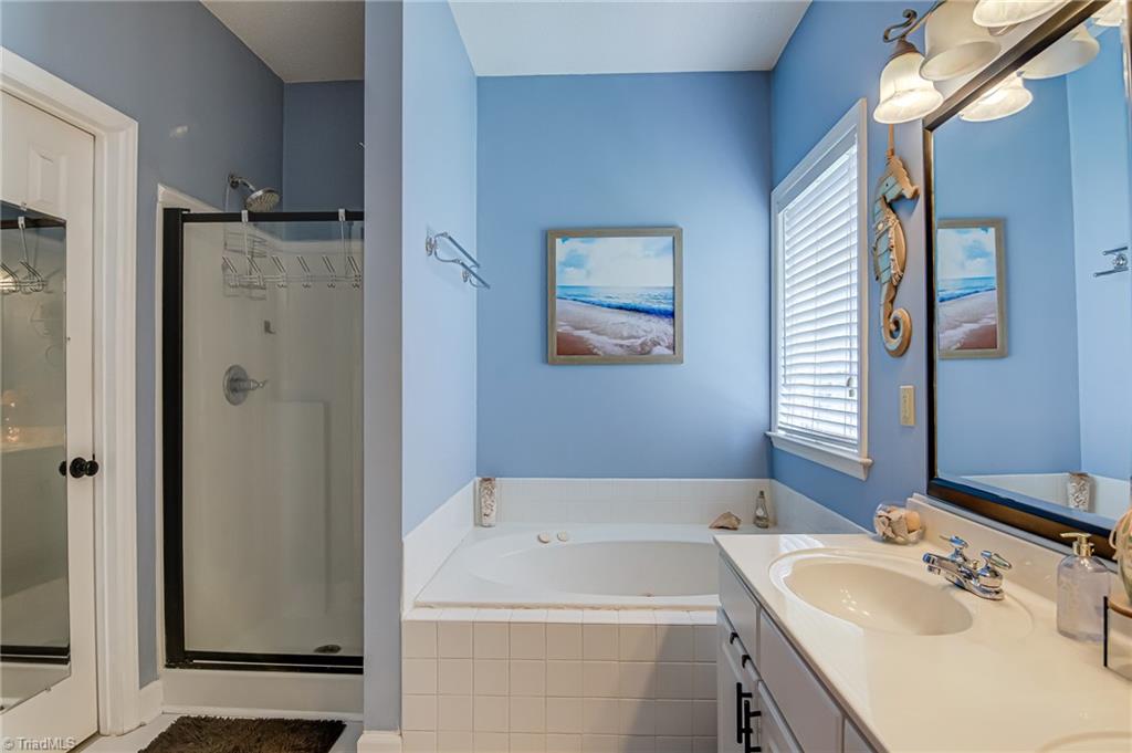 804 Ruskin Drive High Point, NC 27265 - Photo 21 of 37