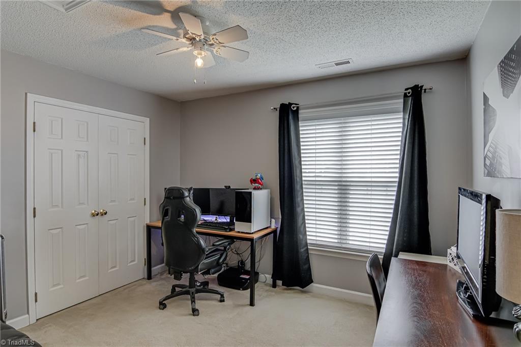 804 Ruskin Drive High Point, NC 27265 - Photo 29 of 37