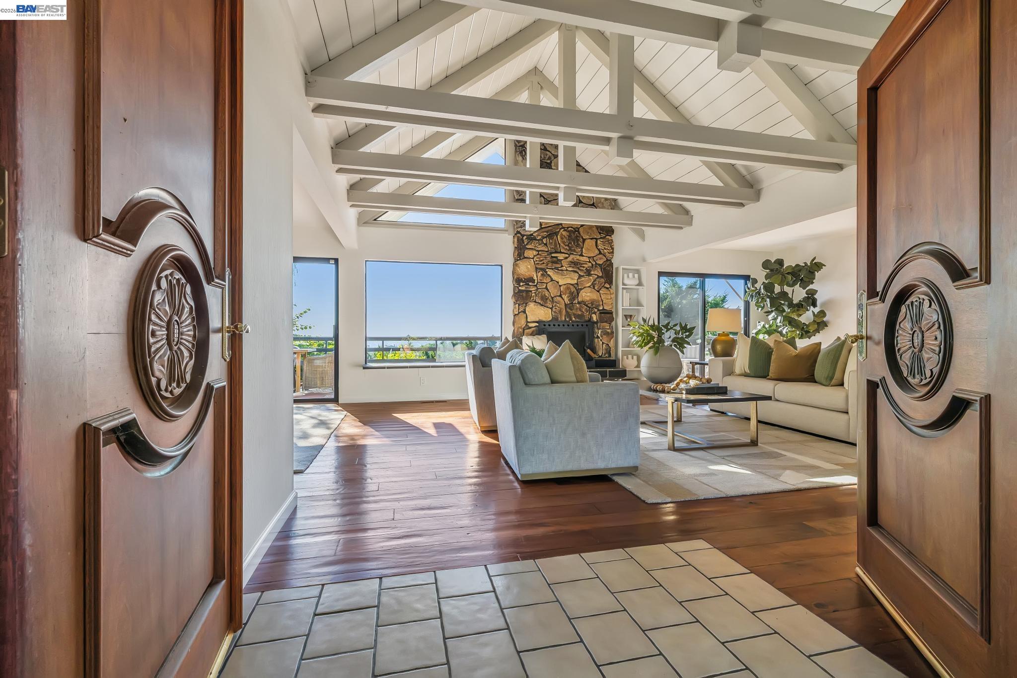 5624 Greenridge Road Castro Valley, CA 94552 - Photo 3 of 99 Gallery Image 3