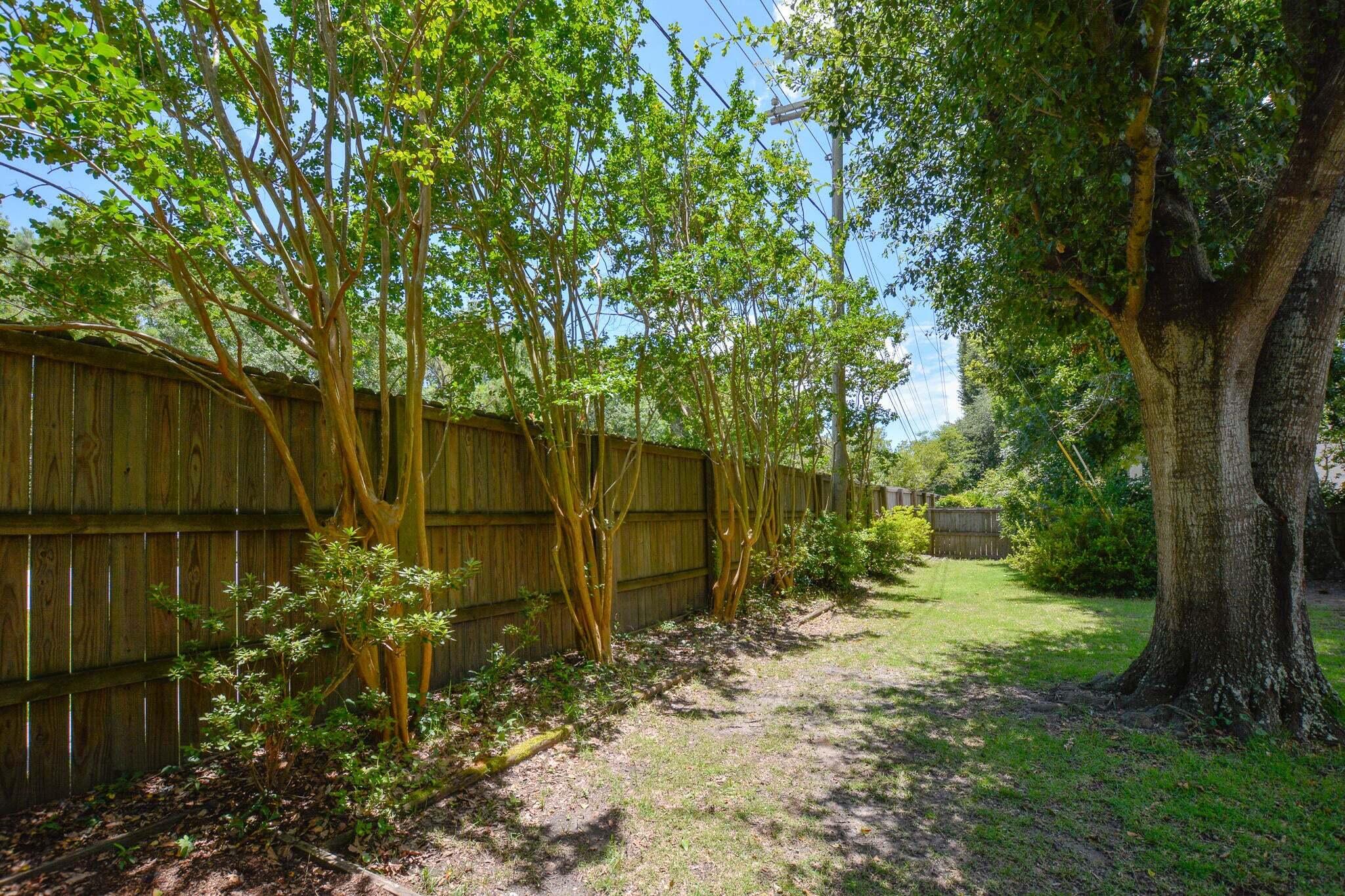 1974 Oak Tree Lane Mount Pleasant, SC 29464 - Photo 23 of 24 20220628131926110526000000-o