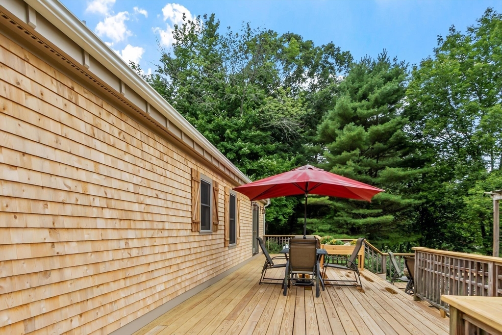 16-18 Curboy Road Sturbridge, MA 01566 - Photo 10 of 33 Gallery Image 10