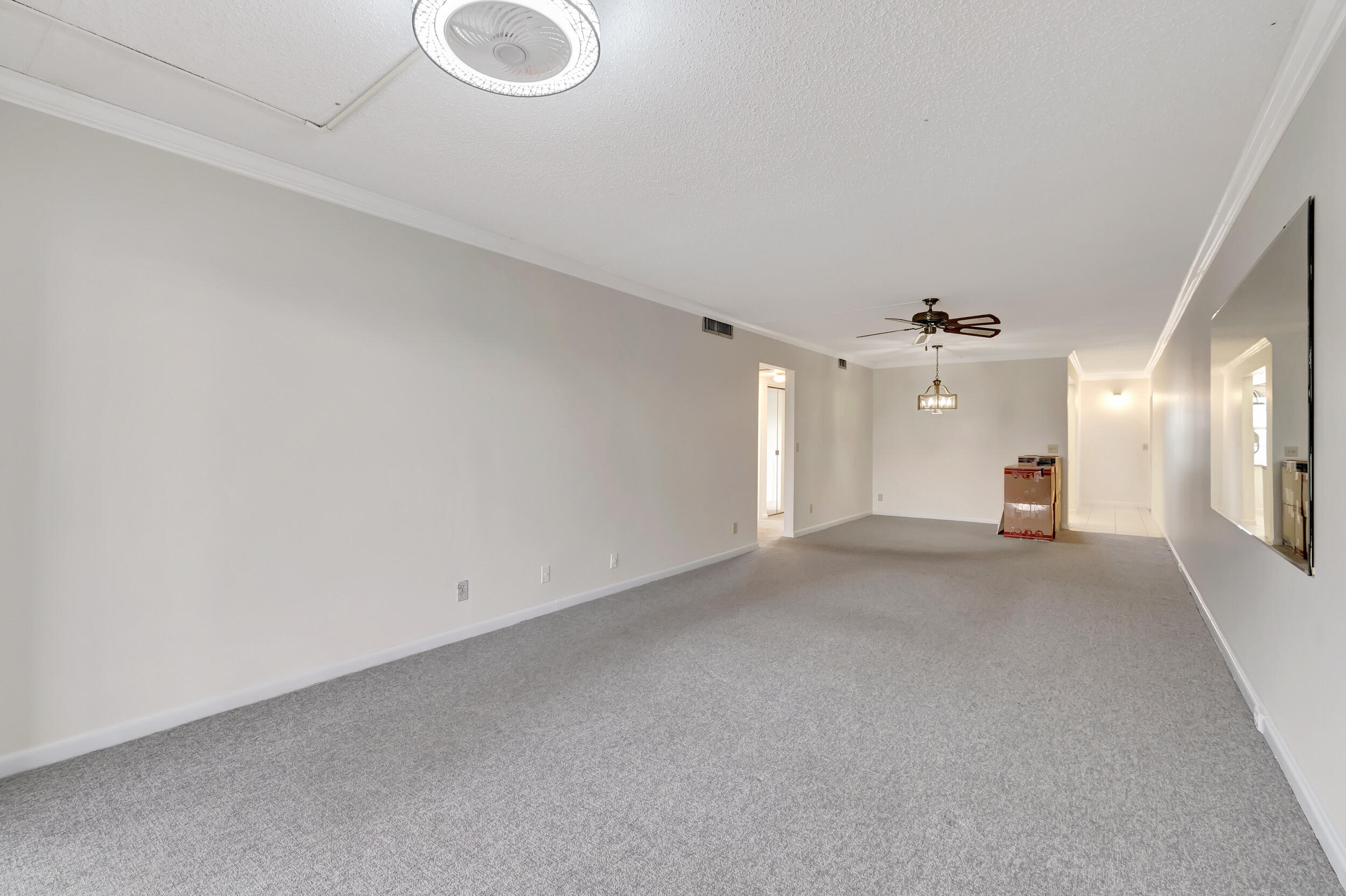 3021 Lincoln B Boca Raton, FL 33434 - Photo 14 of 48 Living Room/Dining Room
