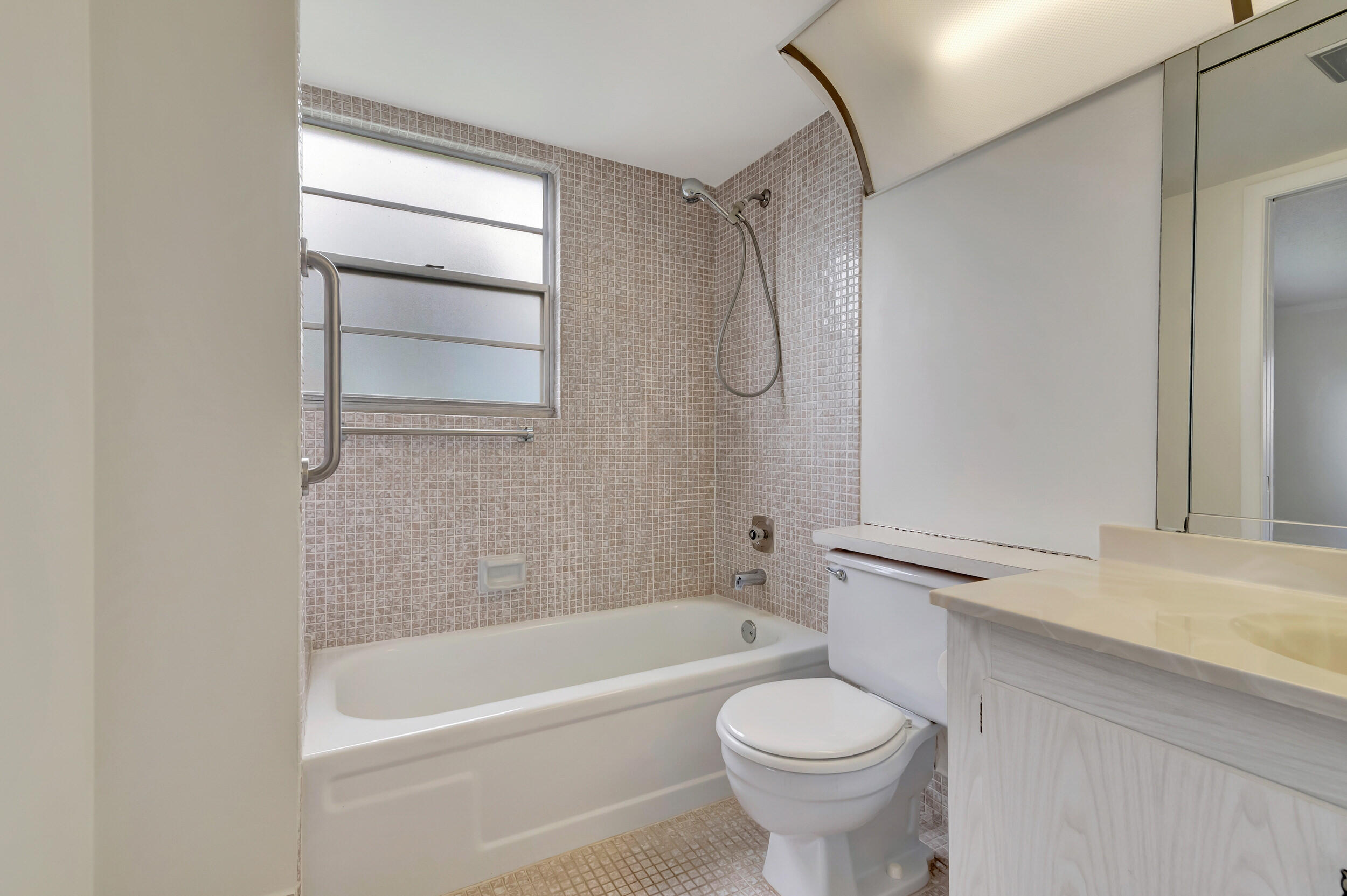 3021 Lincoln B Boca Raton, FL 33434 - Photo 29 of 48 Master Bathroom