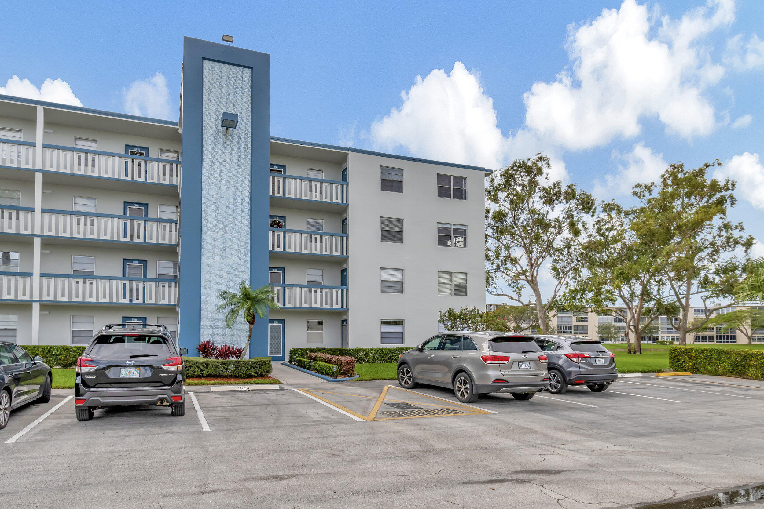 3021 Lincoln B Boca Raton, FL 33434 - Photo 3 of 48 03_dsc_2840