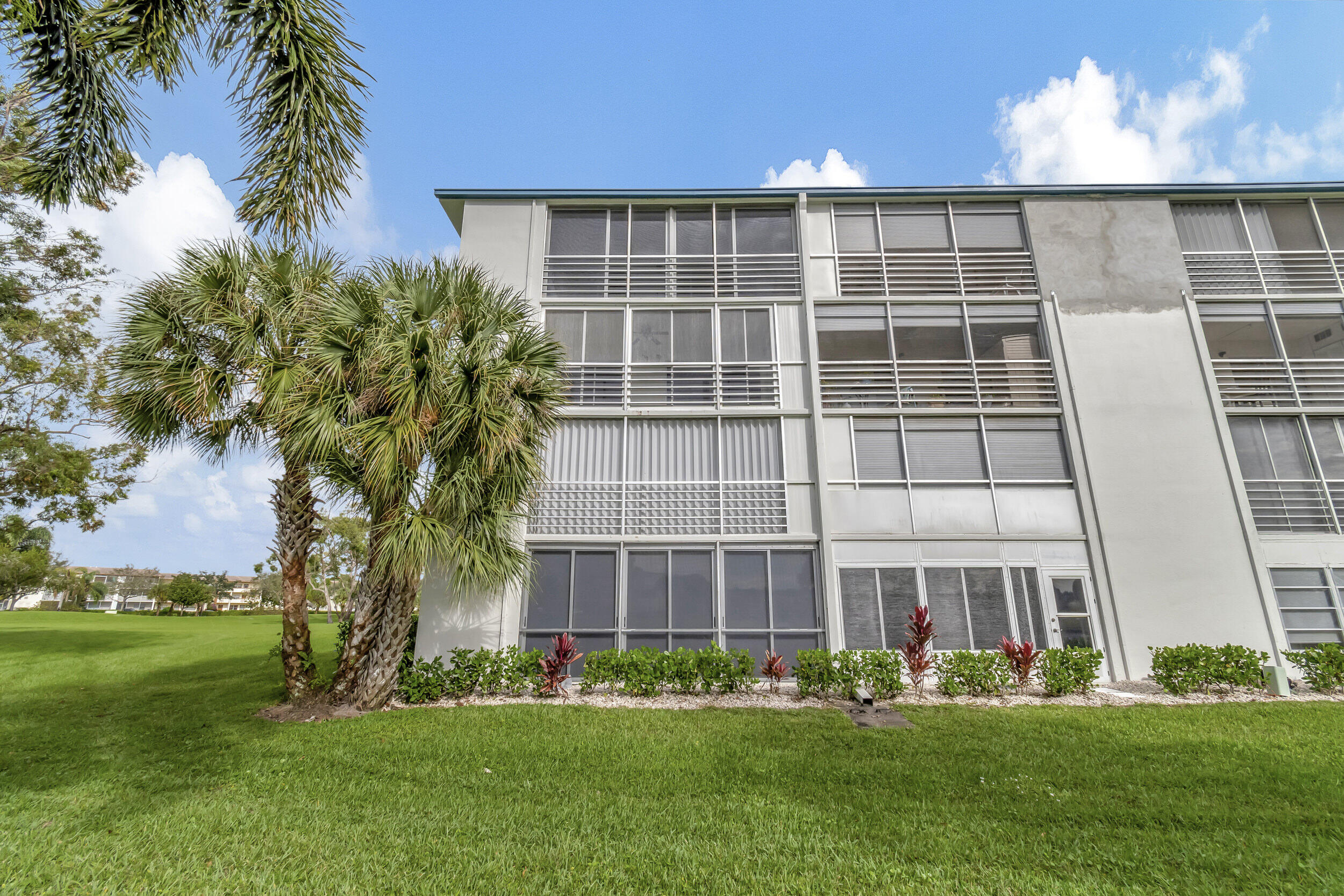 3021 Lincoln B Boca Raton, FL 33434 - Photo 44 of 48 39_dsc_2870
