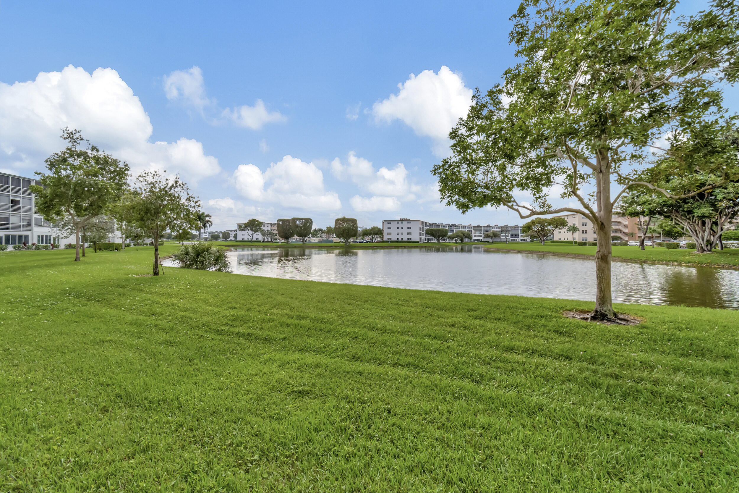 3021 Lincoln B Boca Raton, FL 33434 - Photo 45 of 48 40_dsc_2890