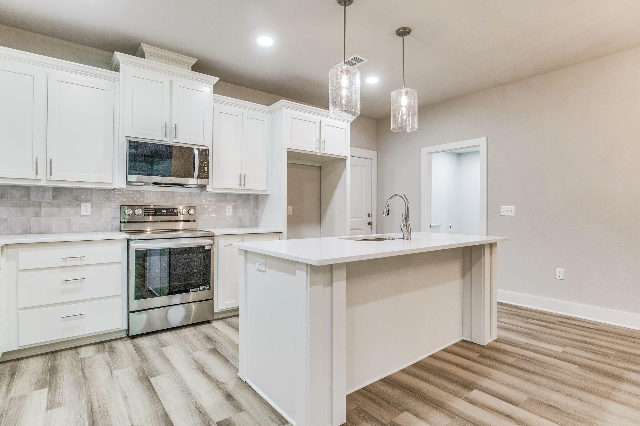 6709 Martin Road Milton, FL 32570 - Photo 10 of 47 Gallery Image 10