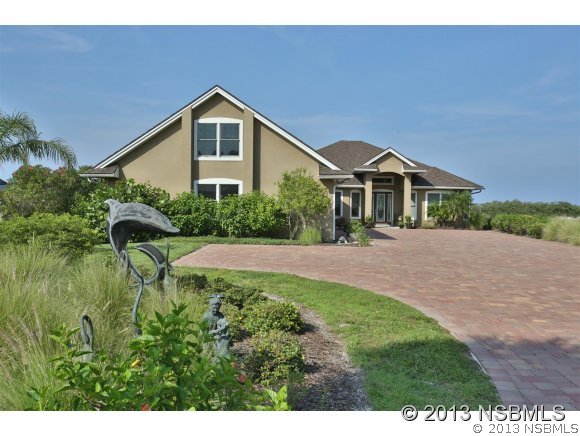 1505 South Riverside Drive Edgewater, FL 32132 - Photo 1 of 21 Gallery Image 1