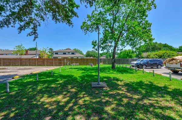 $1,195 | 1526 East Avenue, Unit 205, Katy, TX 77493